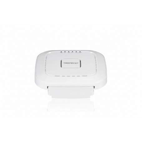 TRENDnet TEW-826DAP AC2200 Tri-Band PoE+ Wireless Access Point (TEW-826DAP)