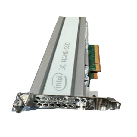 Oracle 8204597 Flash Accelerator card 6 4TB F640 v3 NVMe Intel (8204597)